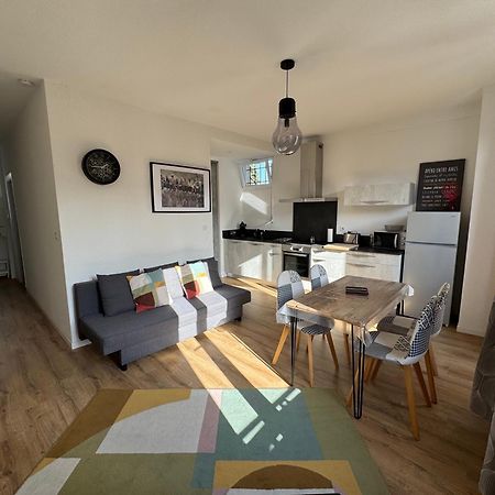 Appartement Le Madargue Idealement Place Châtel-Guyon Buitenkant foto